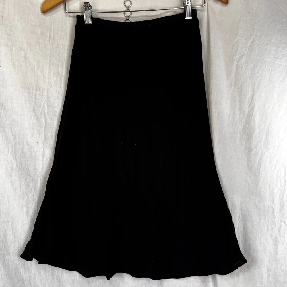 Vintage Black Slip Rayon Crepe Pink Wheels Simple Pull On Midi Slip Skirt Small